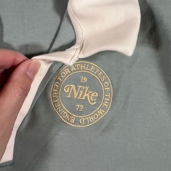 Nike Women's Sportswear Essential Heritage Polo XL Gray Center Swoosh - Picture 2 of 10